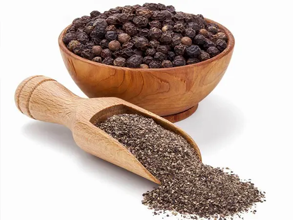 Black Pepper and Black Pepper Powder